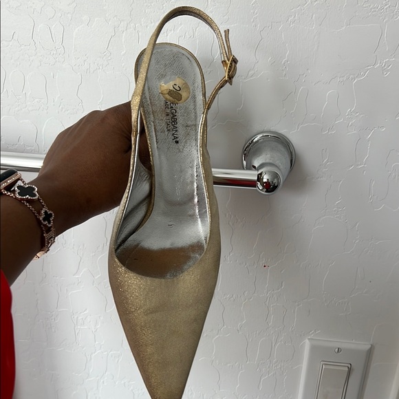 Elegant Gold Slingback Heels